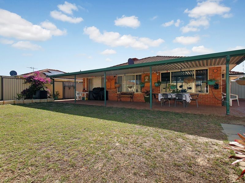 25 Beenan Elbow, South Guildford WA 6055
