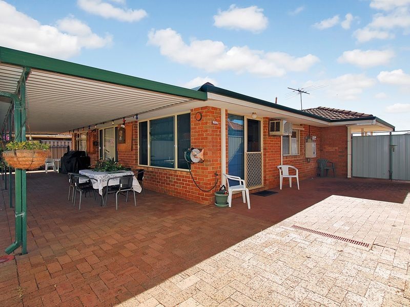 25 Beenan Elbow, South Guildford WA 6055