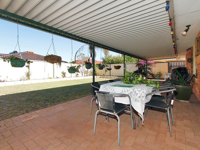 25 Beenan Elbow, South Guildford WA 6055