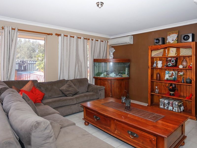 21 Bildjar Close, South Guildford WA 6055