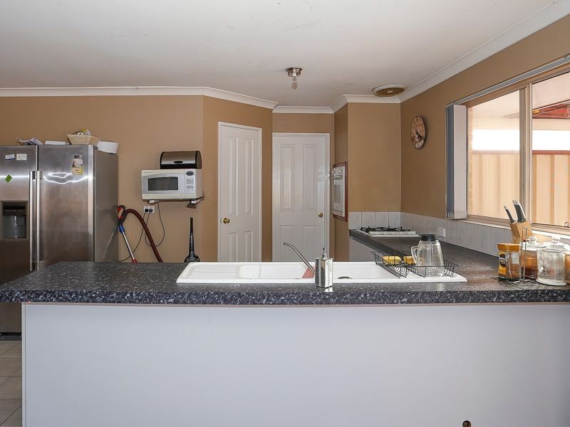 21 Bildjar Close, South Guildford WA 6055