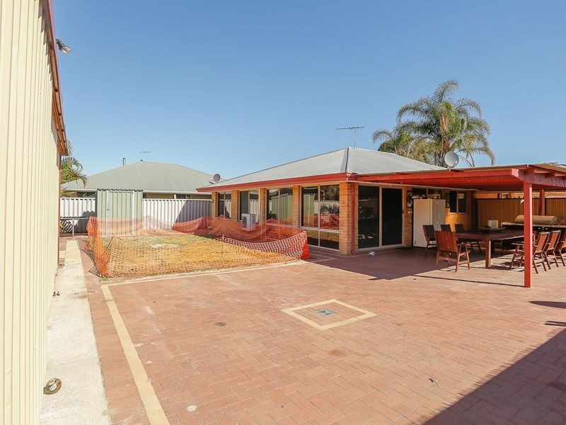 21 Bildjar Close, South Guildford WA 6055