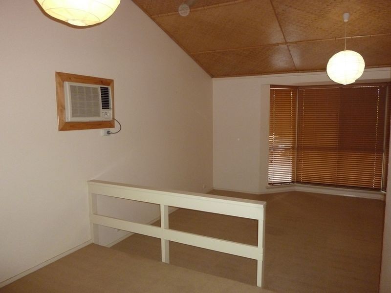 5 Harcourt Place, Bellevue WA 6056