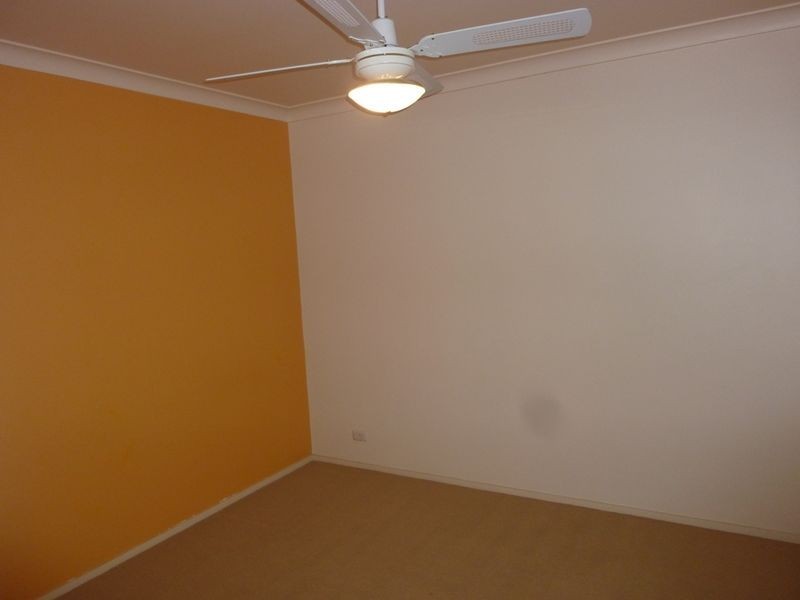 5 Harcourt Place, Bellevue WA 6056