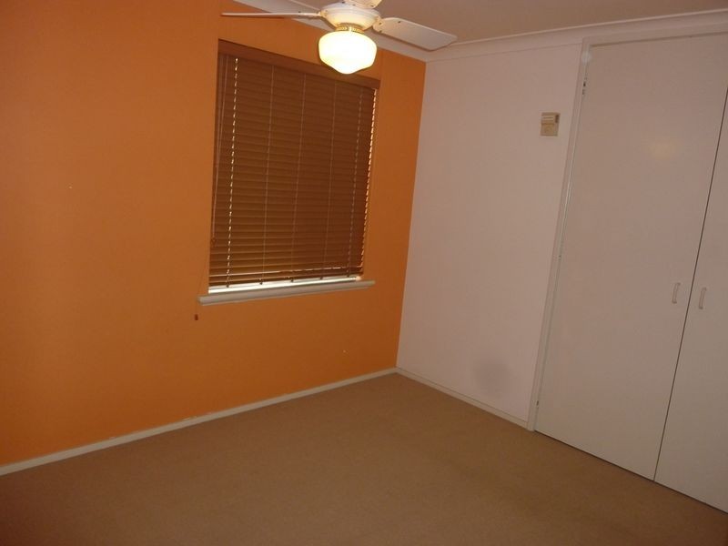 5 Harcourt Place, Bellevue WA 6056