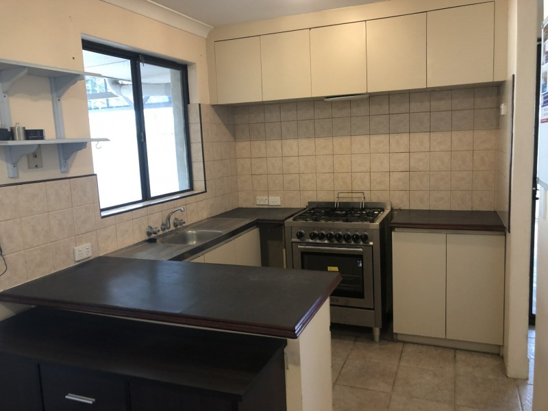 82 Ewart Street, Midland WA 6056