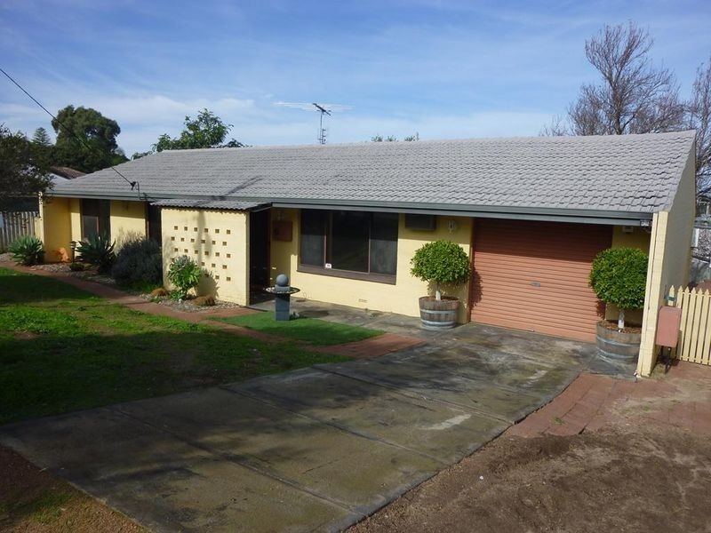 16 Wortley Road, Greenmount WA 6056