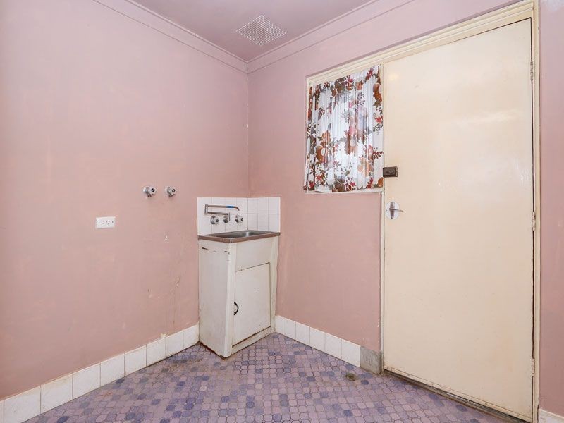 63 Wroxton Street, Midland WA 6056