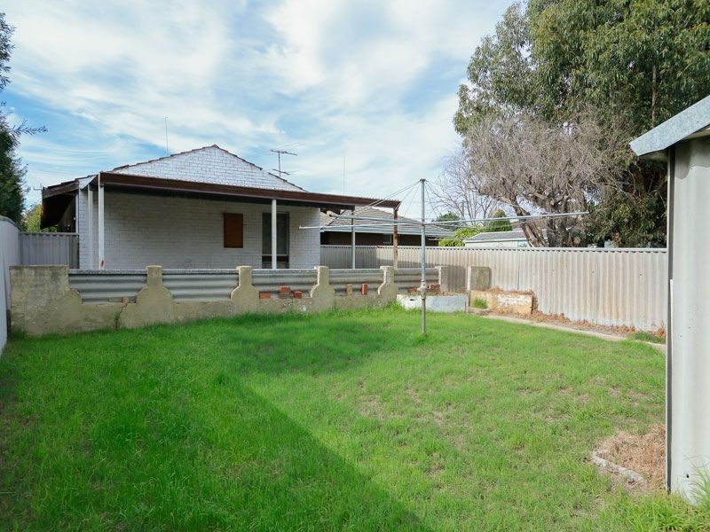 63 Wroxton Street, Midland WA 6056