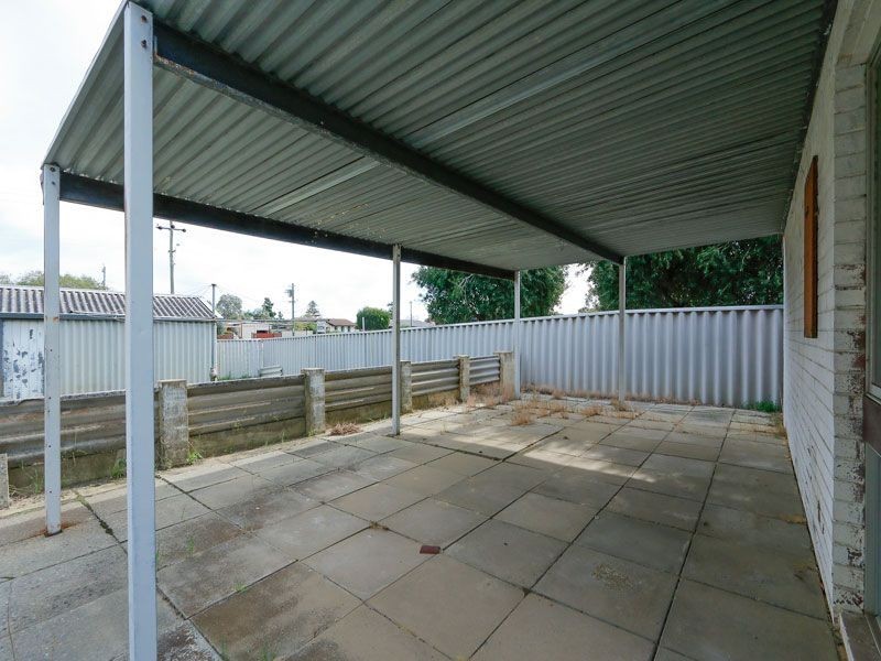 63 Wroxton Street, Midland WA 6056