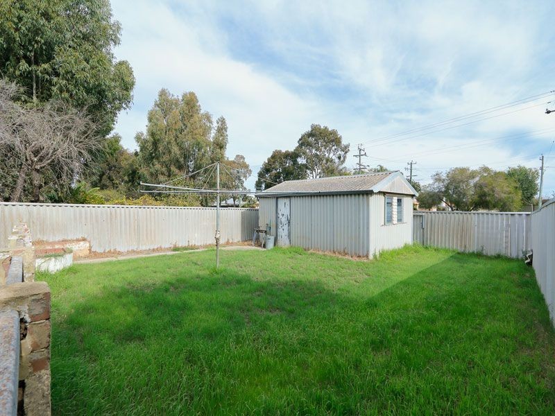 63 Wroxton Street, Midland WA 6056