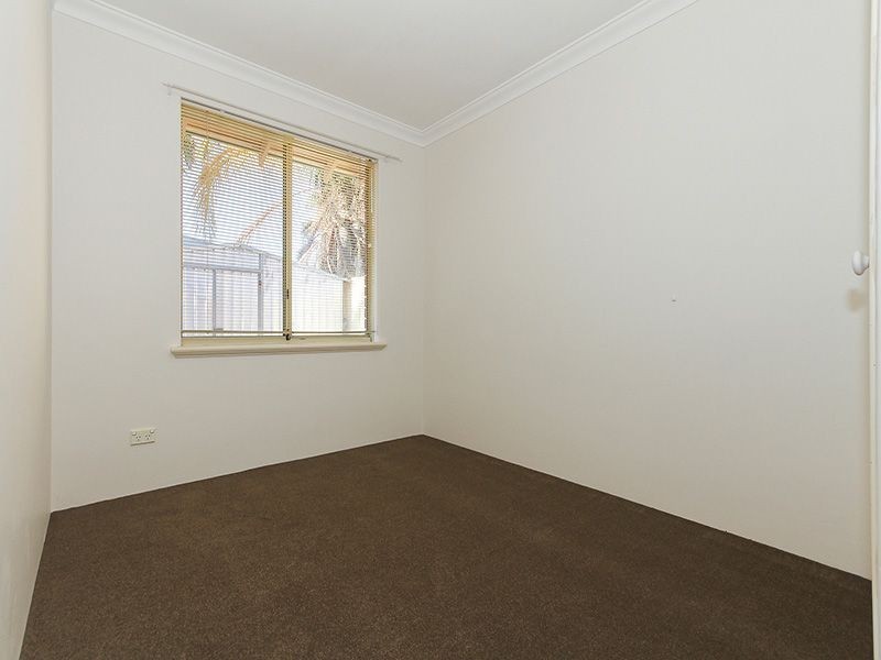 5 Burton Retreat, Stratton WA 6056