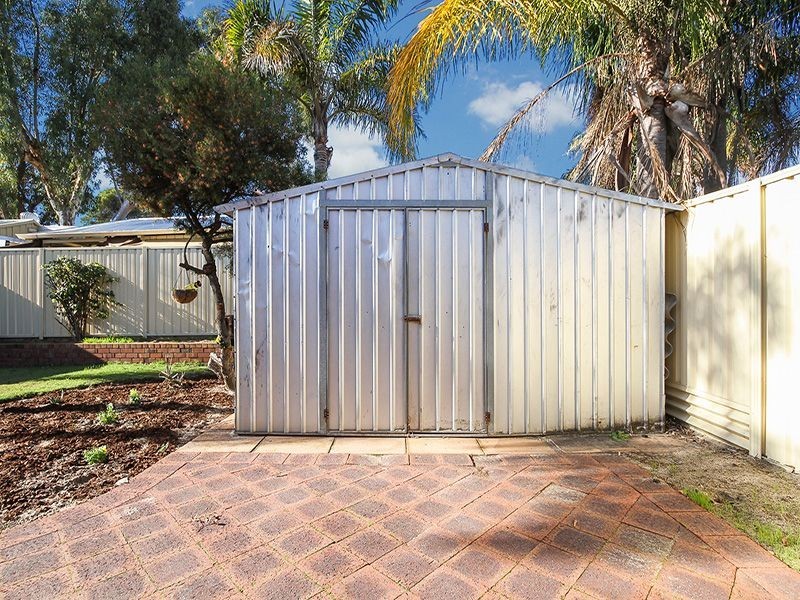 5 Burton Retreat, Stratton WA 6056