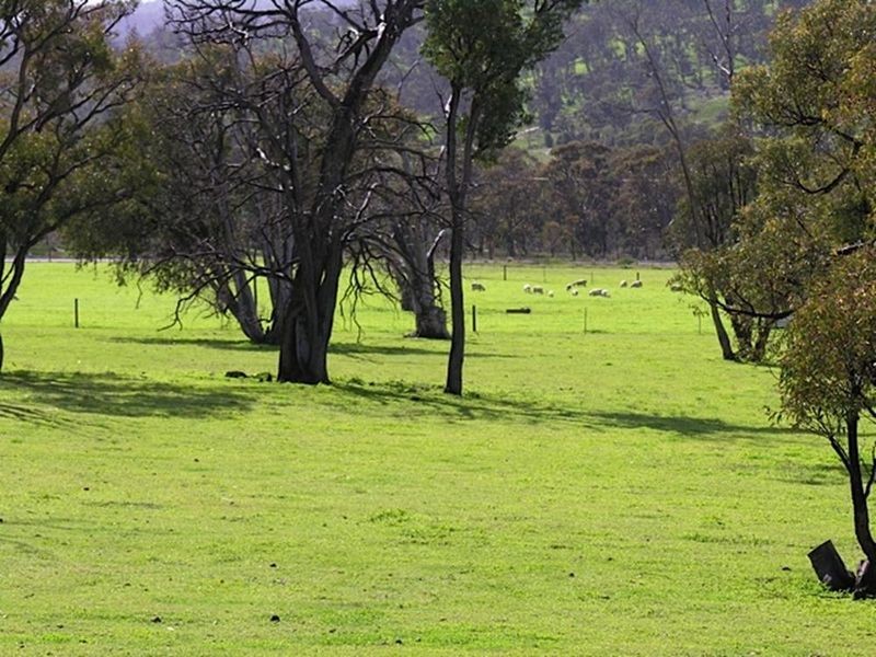 691 Chittering Valley Road, Lower Chittering WA 6084