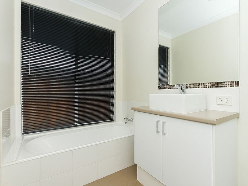 14 Arbor Drive, Ellenbrook WA 6069