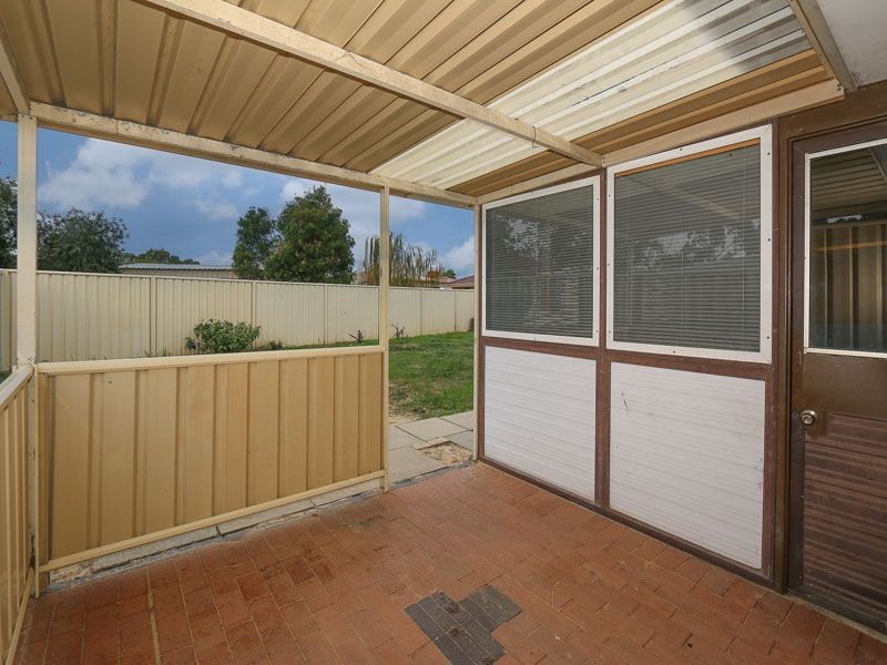 4 Panton Court, Middle Swan WA 6056
