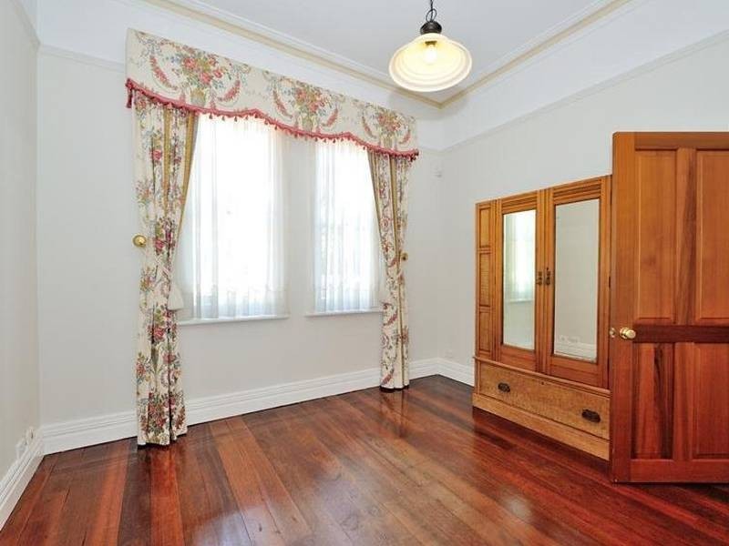 72 Terrace Road, Guildford WA 6055