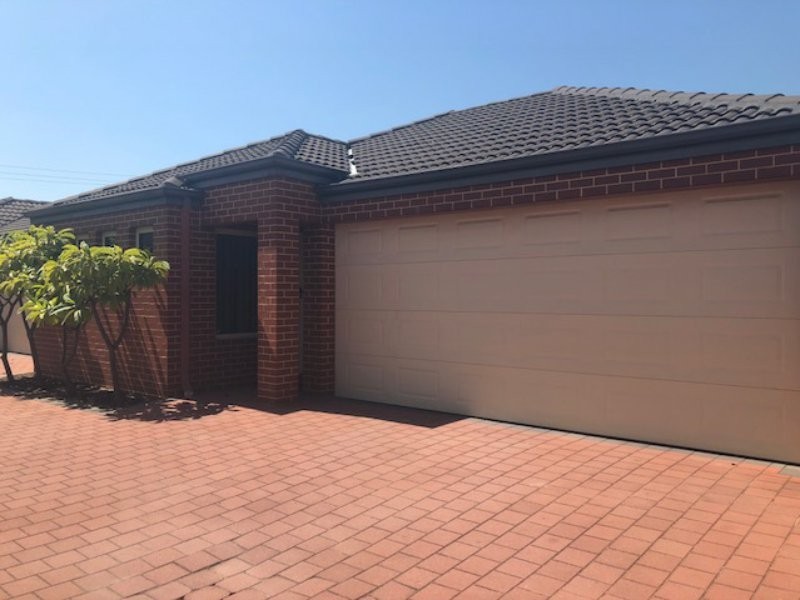 2/15 Mathoura Street, Midland WA 6056