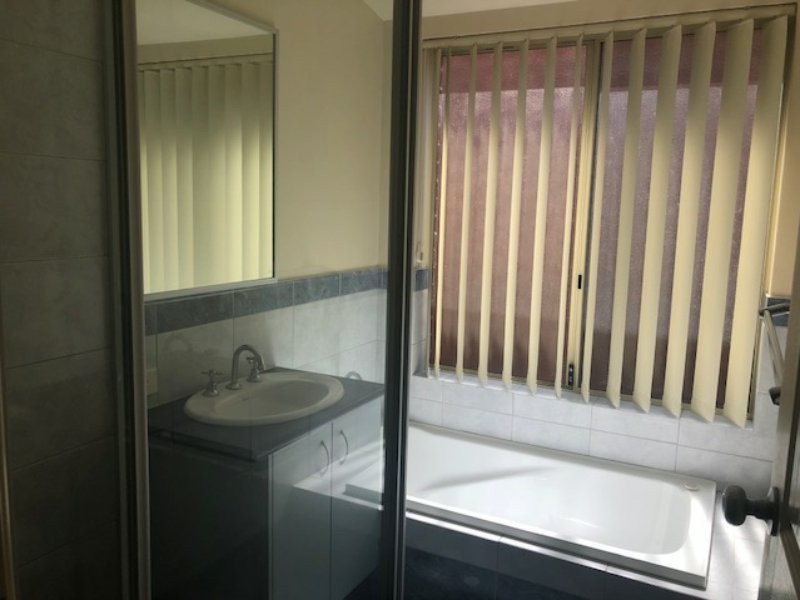 2/15 Mathoura Street, Midland WA 6056