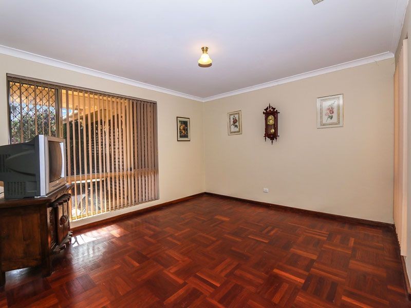 5 Kanya Court, Swan View WA 6056