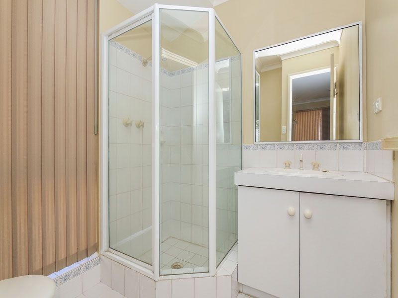 5 Kanya Court, Swan View WA 6056