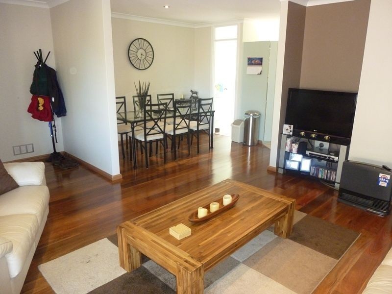1/42 Byers Road, Baskerville WA 6056