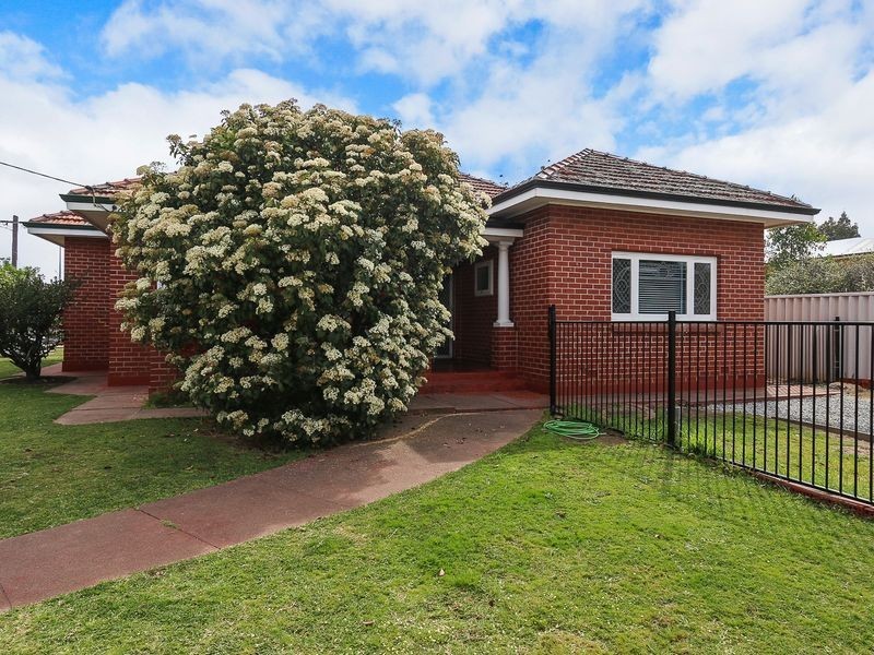 42 Blackburn Street, Bellevue WA 6056