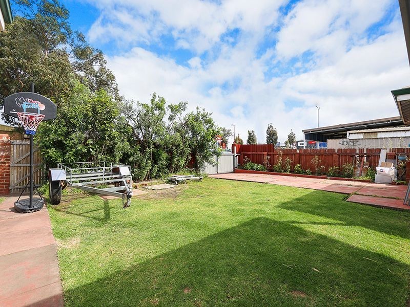 42 Blackburn Street, Bellevue WA 6056