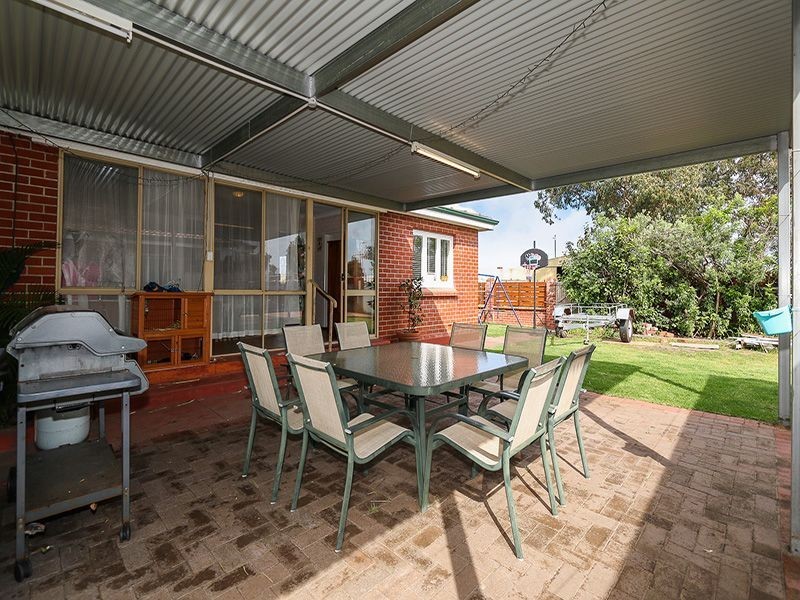 42 Blackburn Street, Bellevue WA 6056