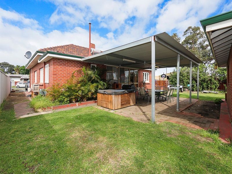 42 Blackburn Street, Bellevue WA 6056