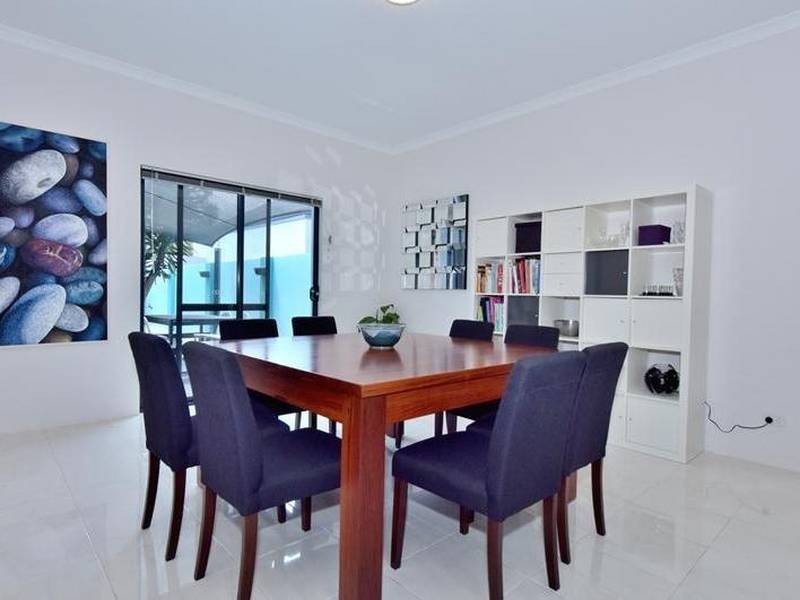 1/4 Hebe Lane, Woodbridge WA 6056