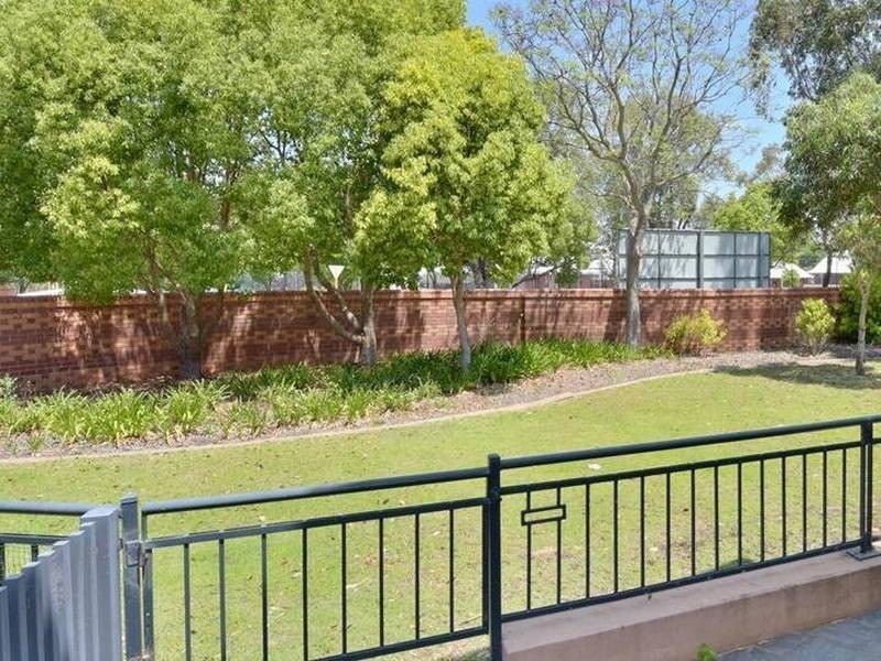 1/4 Hebe Lane, Woodbridge WA 6056