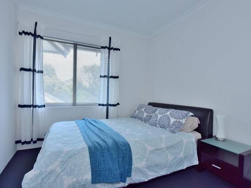 1/4 Hebe Lane, Woodbridge WA 6056