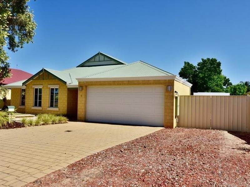 5 Lambertia Crescent, High Wycombe WA 6057