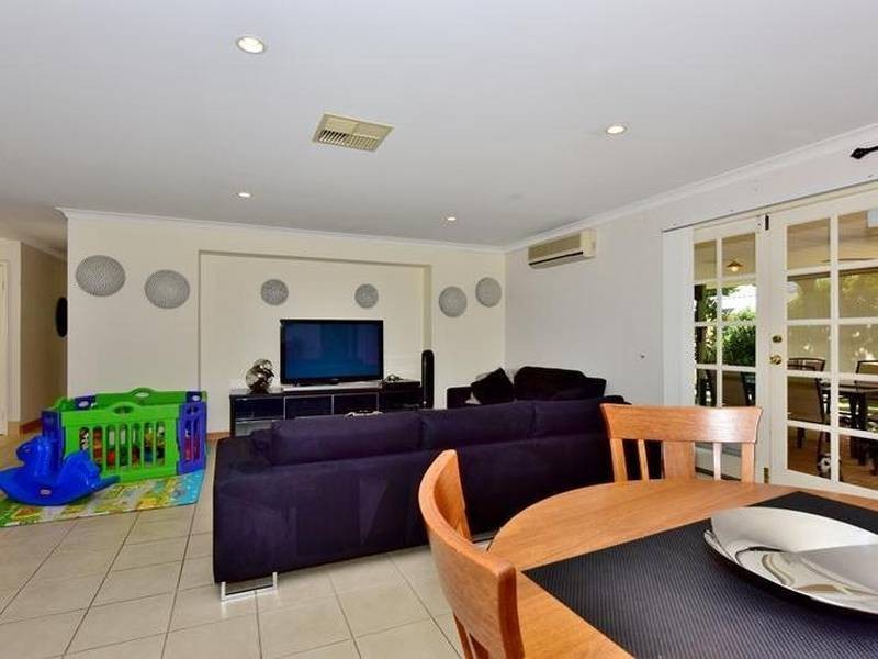 5 Lambertia Crescent, High Wycombe WA 6057