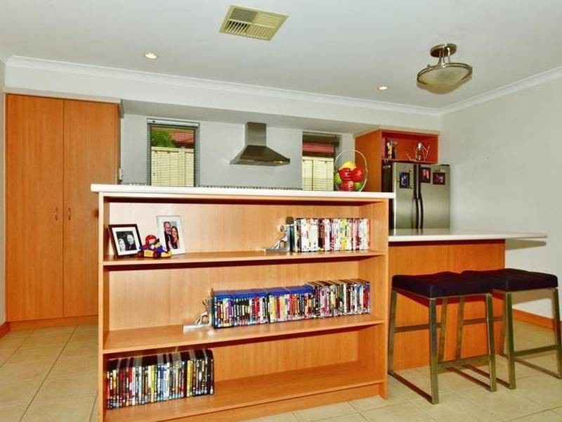 5 Lambertia Crescent, High Wycombe WA 6057