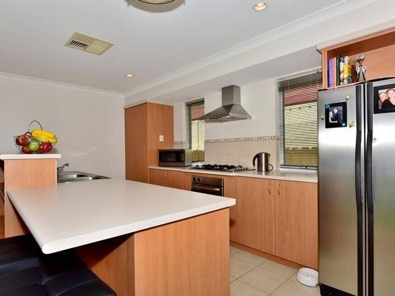 5 Lambertia Crescent, High Wycombe WA 6057