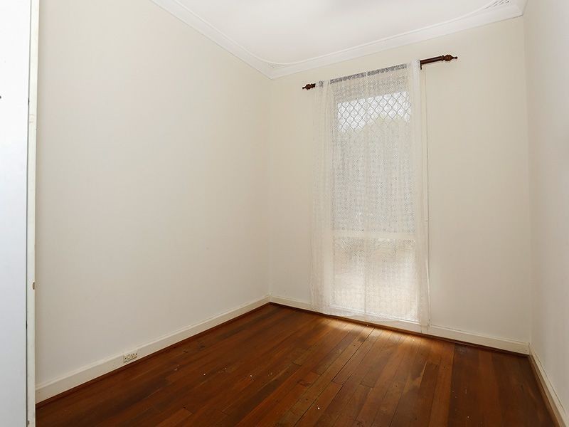 2 Harford Avenue, Viveash WA 6056