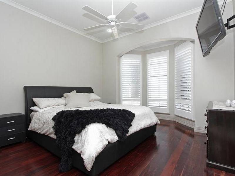 2 Glenlark Elbow, Jane Brook WA 6056