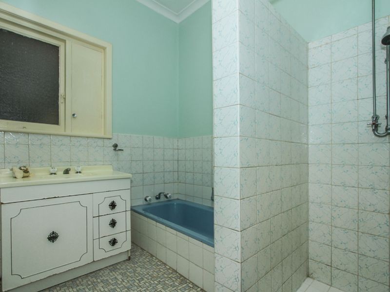 1 Tennyson Street, Bellevue WA 6056