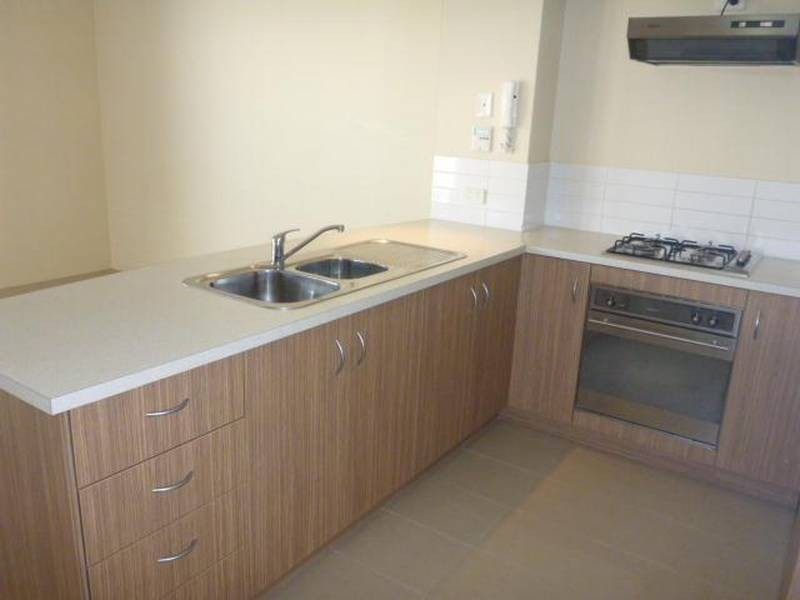 2/12 Charles East Street, Midland WA 6056