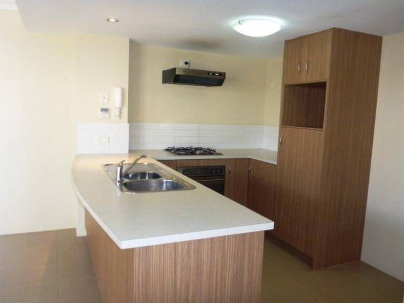 2/12 Charles East Street, Midland WA 6056