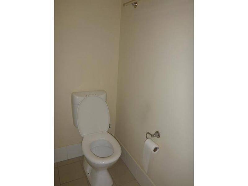 2/12 Charles East Street, Midland WA 6056