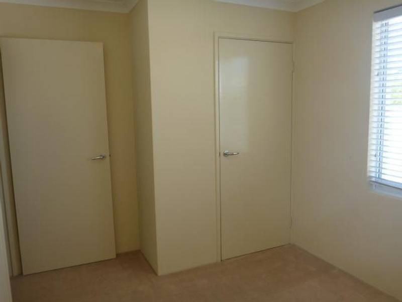 2/12 Charles East Street, Midland WA 6056