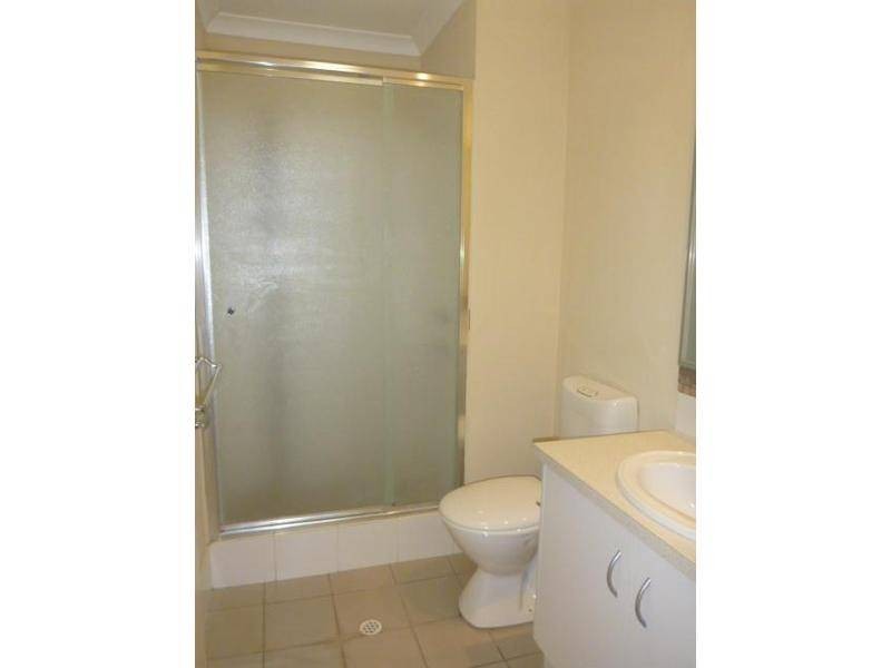 2/12 Charles East Street, Midland WA 6056