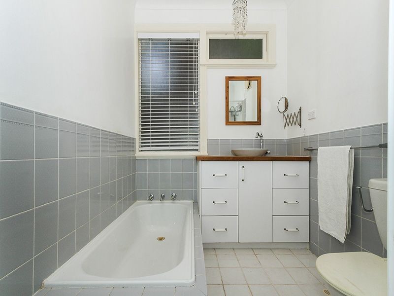 56 Redgum Avenue, Bellevue WA 6056