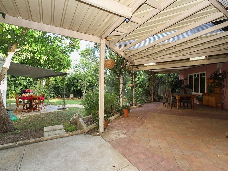 56 Redgum Avenue, Bellevue WA 6056