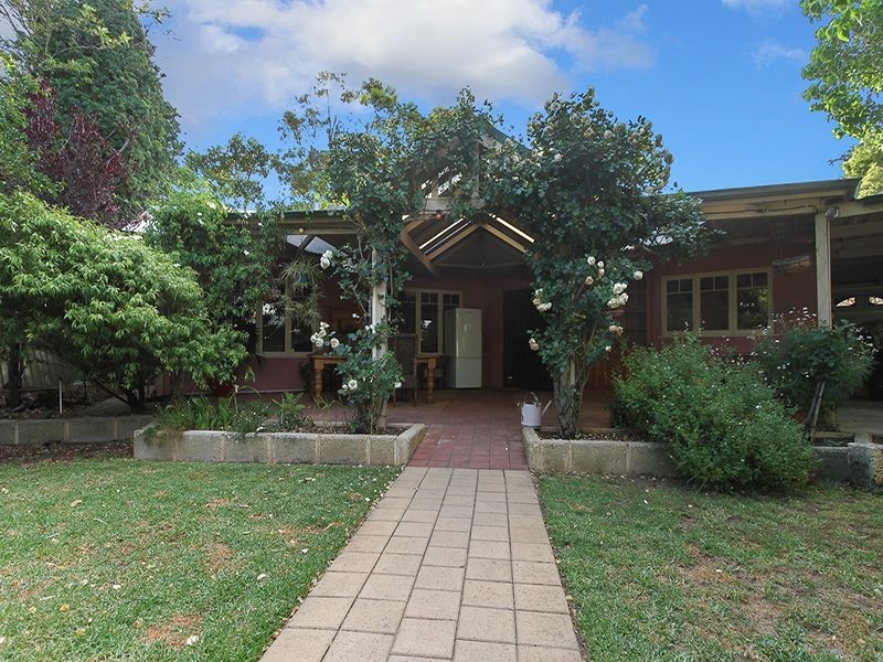 56 Redgum Avenue, Bellevue WA 6056