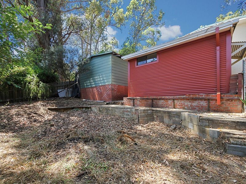 15 Vernallan Way, Lesmurdie WA 6076