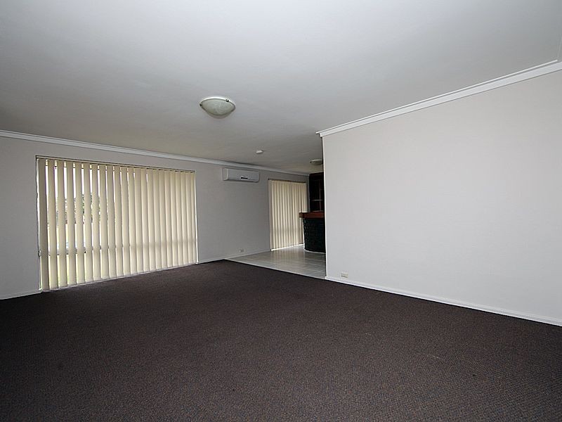 45 Chartwell Way, Swan View WA 6056